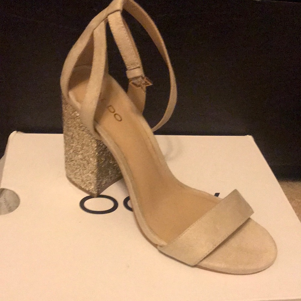New Aldo Strappy Sandals